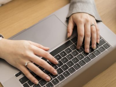 high-angle-woman-wotking-laptop high-angle-woman-wotking-laptop